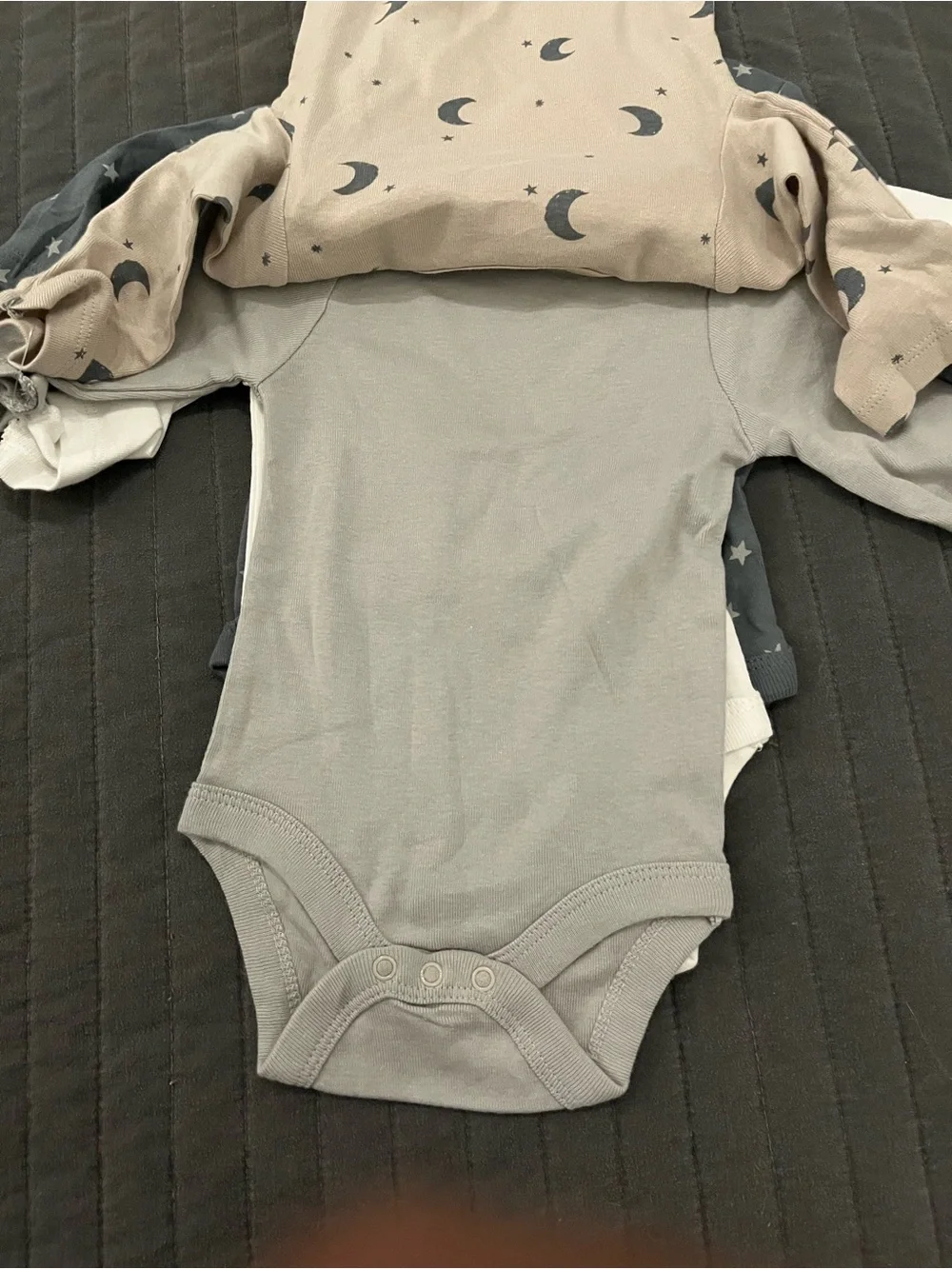NWT Cloud Island 4-Pack Long Sleeve Bodysuits Gray Moon & Stars 0–3 Months